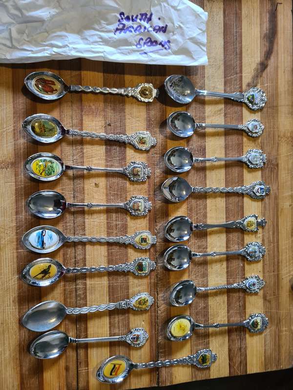 Spoon collection, 308 spoons