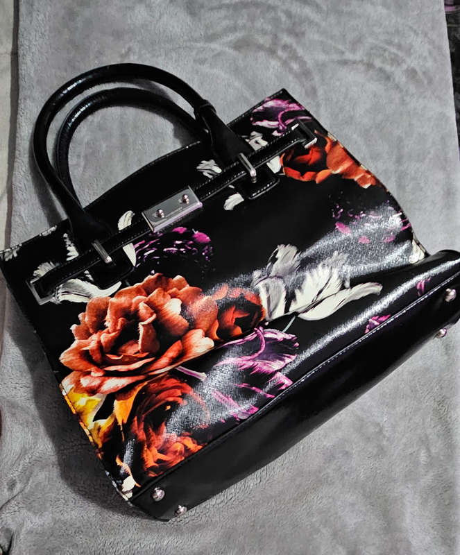 Nine West Black, Purple & Red Floral Estate Flower Handbag