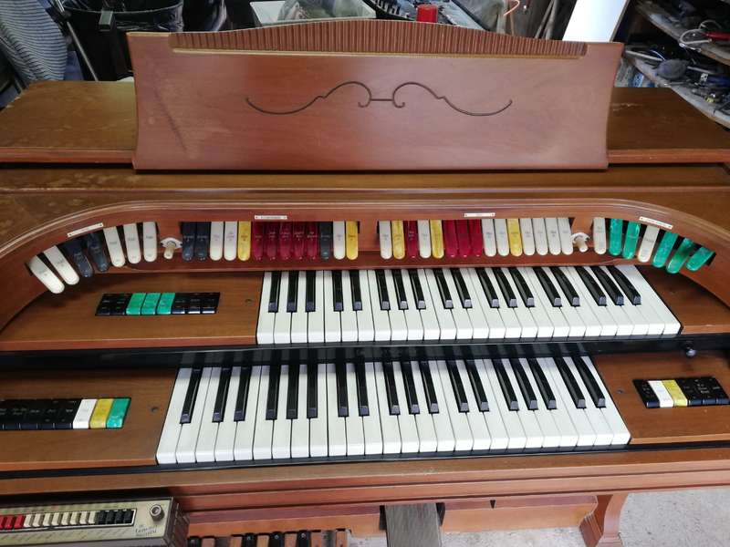 Lowrey automatic rhythm organ
