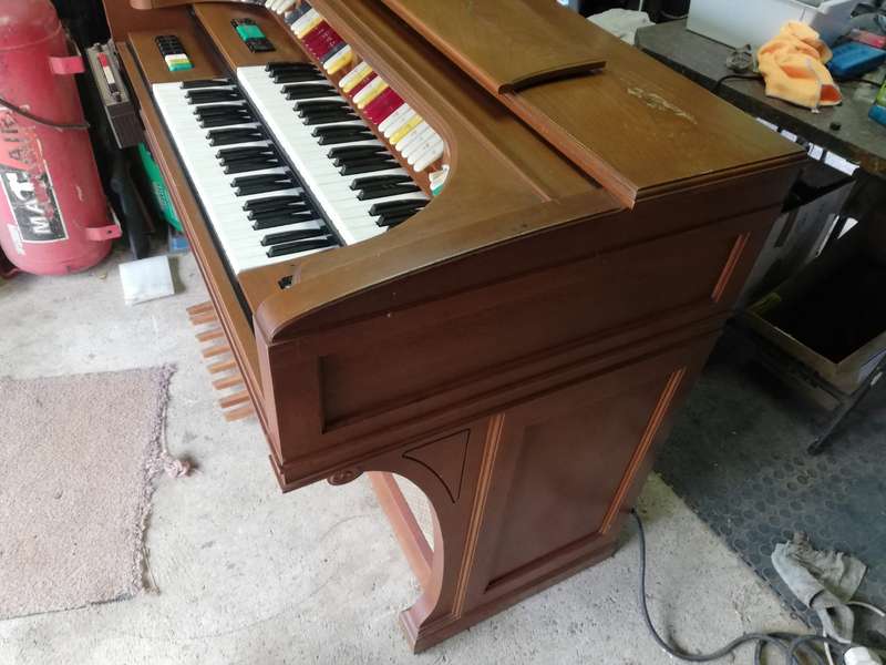 Lowrey automatic rhythm organ