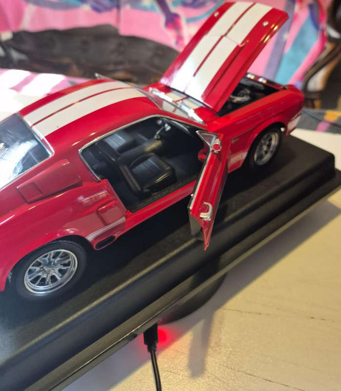 Diecast model of a 1967 Shelby GT500CR Mustang.