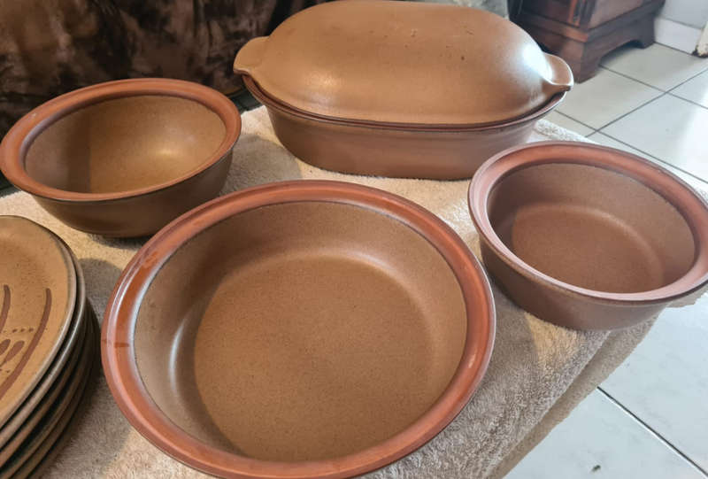 Argilla roastng / dinner pottery set