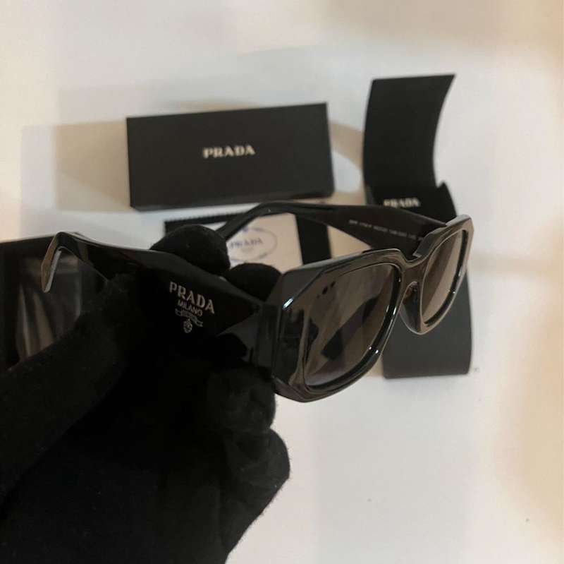 PRADA Sunglasses - Black