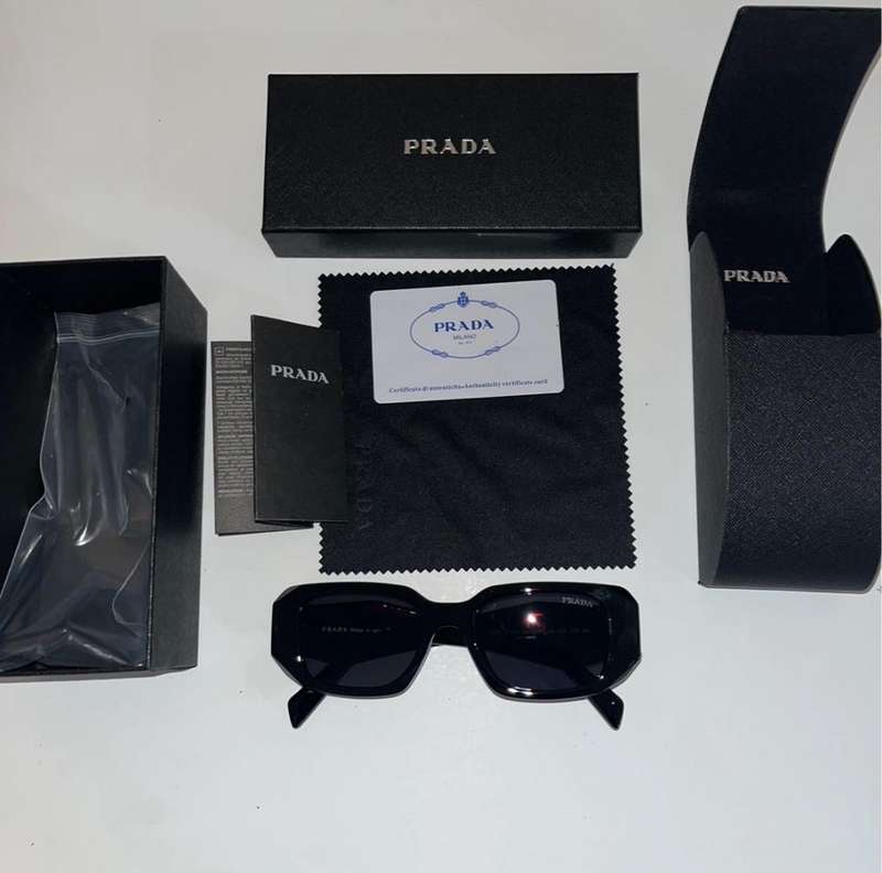 PRADA Sunglasses - Black