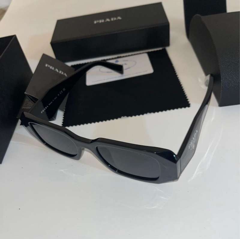 PRADA Sunglasses - Black