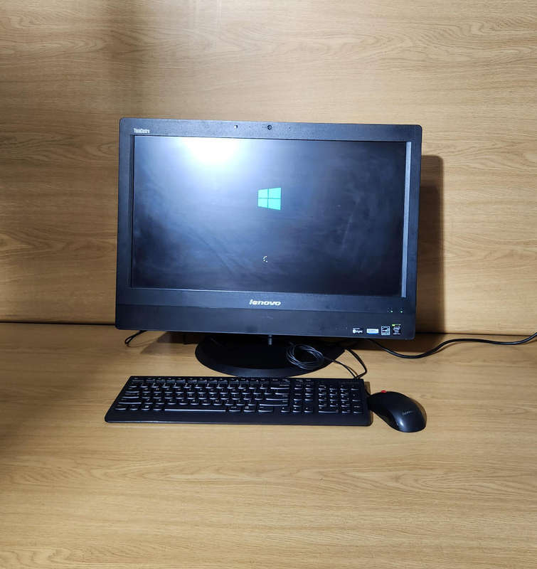 Lenovo M93z  Core i7 4770s all in one 23 inch Core i7 4770s 500GB HDD/8GB RAM Webcam w11