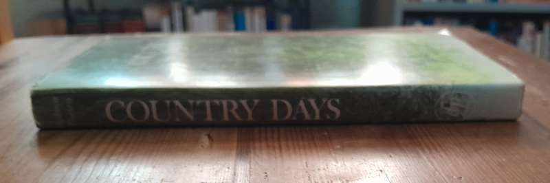 COUNTRY DAYS