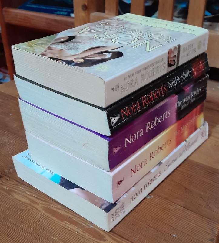Nora Roberts - set of 5 books