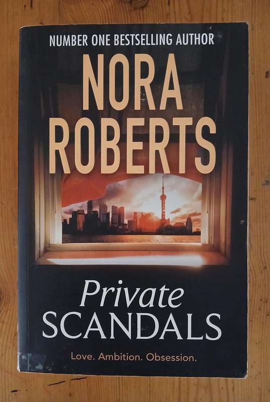 Nora Roberts - Private Scandals
