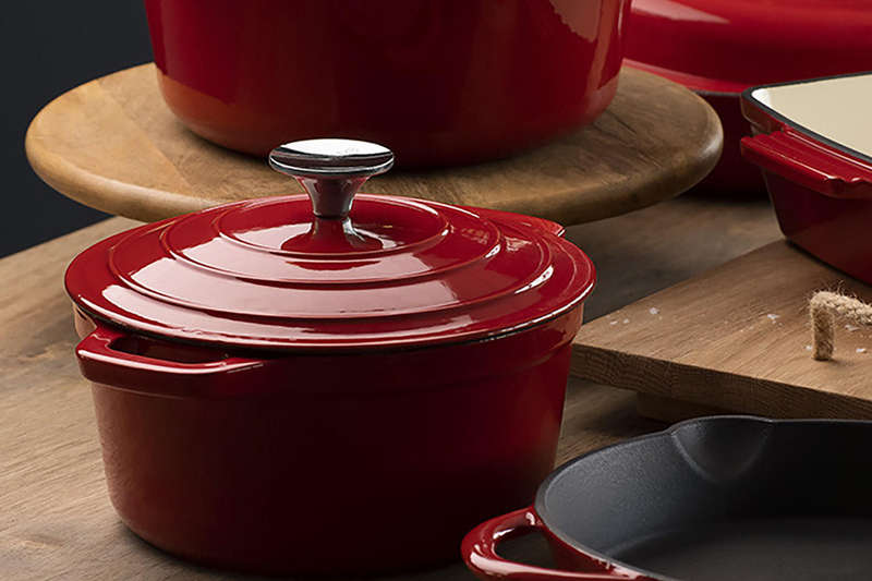 Cast Iron 8-Piece Cookware Set
