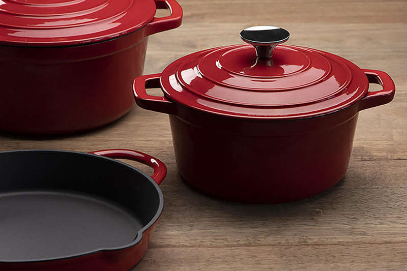 Cast Iron 8-Piece Cookware Set