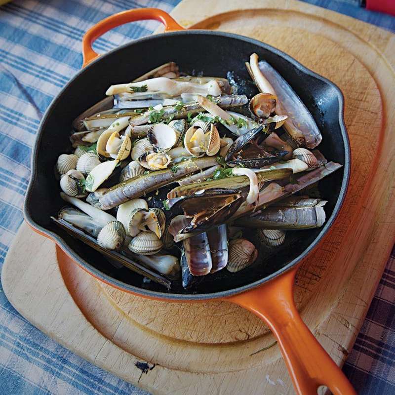 Round Cast Iron pan