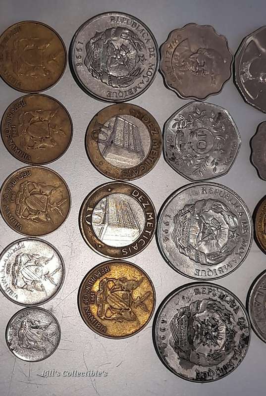 22 COINS Africa Mix Lot . 1 Bid Takes All .