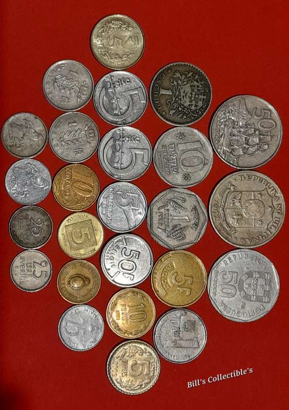 25 INTERNATIONAL COINS. 1 BID TAKES ALL.