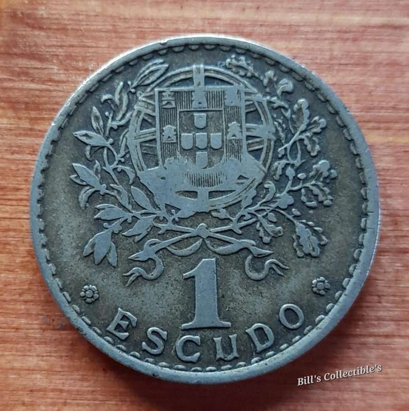 1951 Republica Portuguesa 1 Escudo Coin .