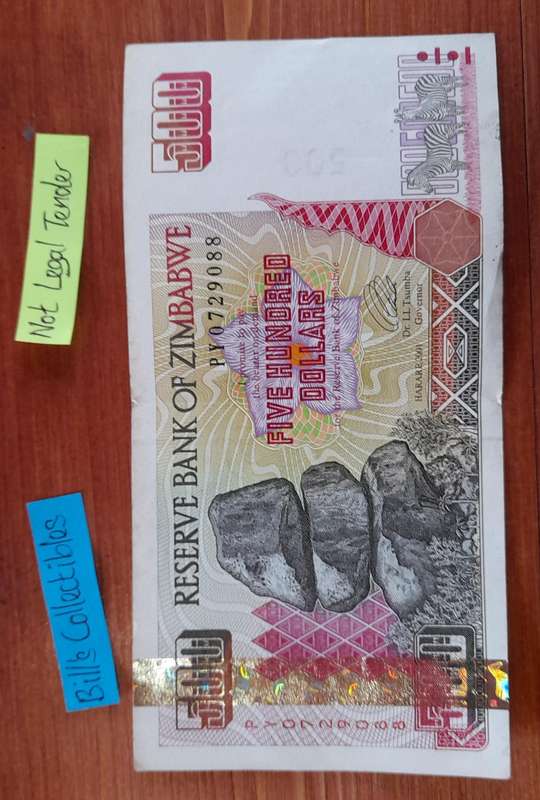 Zimbabwe 500 Dollar Banknote.