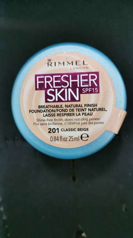 Rimmel London Fresher Skin Foundation 25ml