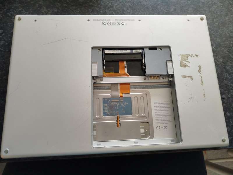 Macbook A1226 for spares or repairs