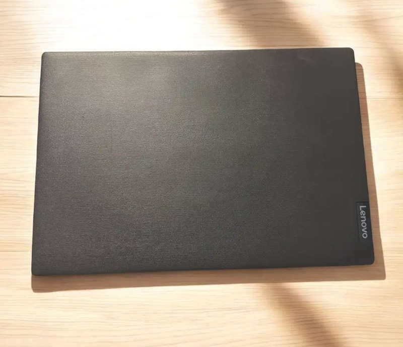 LENOVO V15-IIL CORE I5 10TH GENERATION 8GB RAM 250GB NVME SSD FHD DISPLAY PLEASE READ