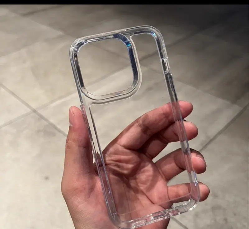 iPhone 16 clear cover