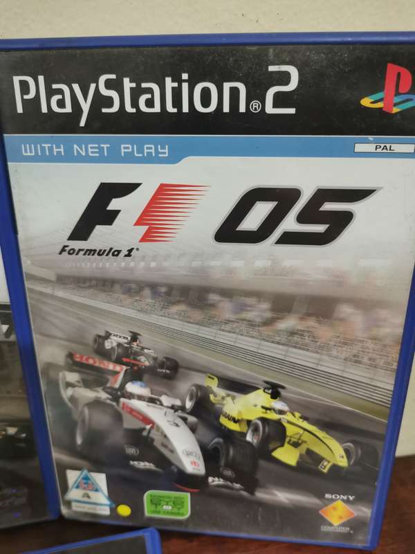 Ultimate Formula 1 Game Collection for PlayStation 2 complete with booklets