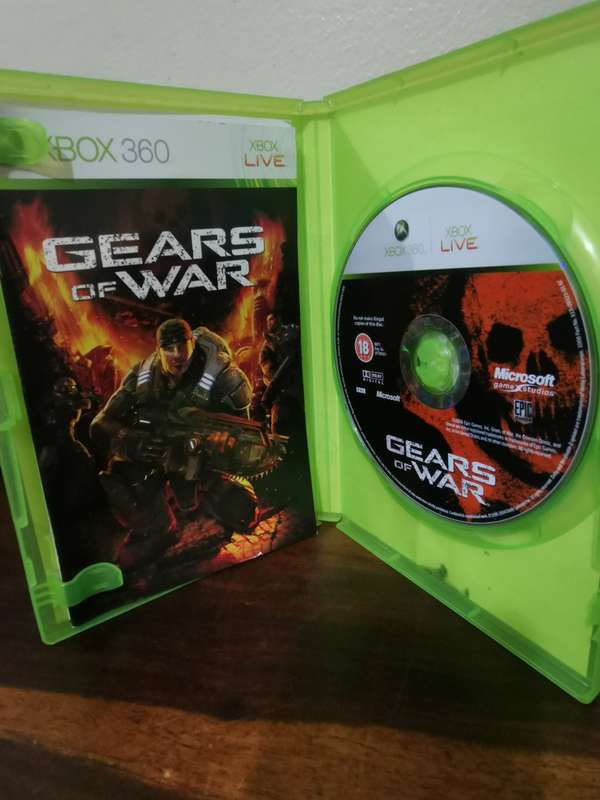 Gears of War on Xbox 360 with Booklet
