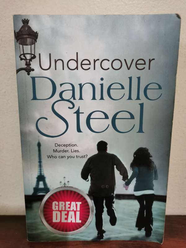 Undercover, novel by Danielle Steel
