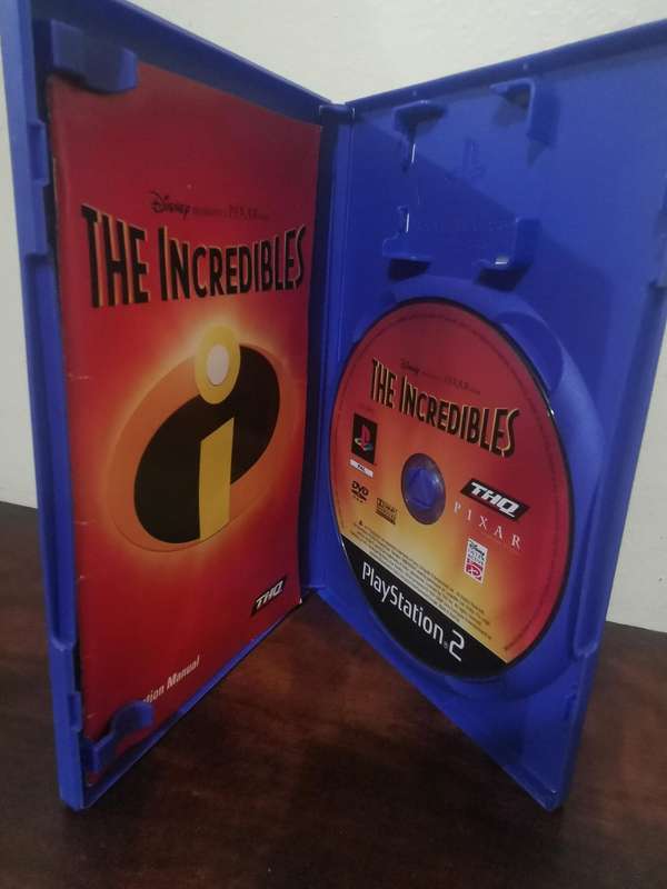 The Incredibles on PlayStation 2 with Booklet