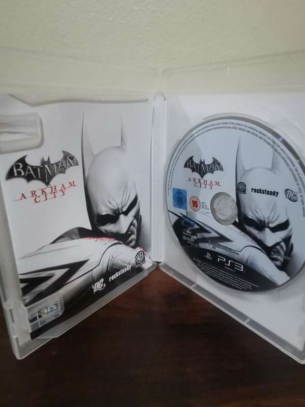 Batman, Arkham City on PlayStation 3 with Booklet