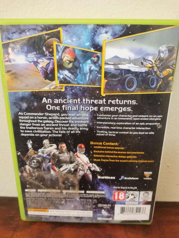 Mass Effect on Xbox 360 with Booklet and Bonus Disc