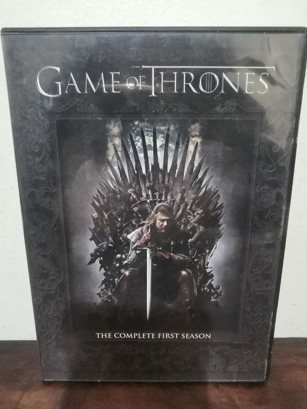Game of Thrones - Complete Season 1 on DVD