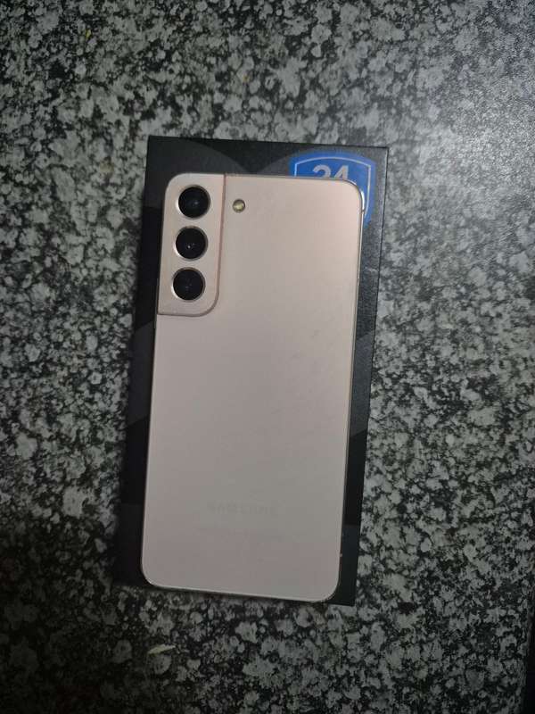 Samsung S22