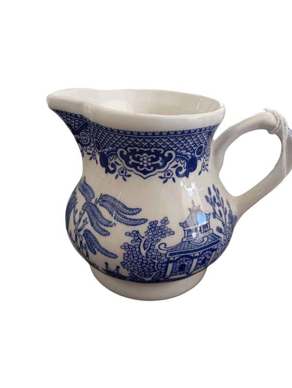 Churchill tea set