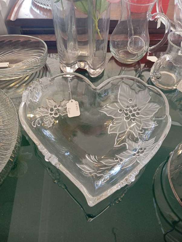 Glass Heart fruit bowl