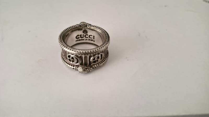Gucci ring