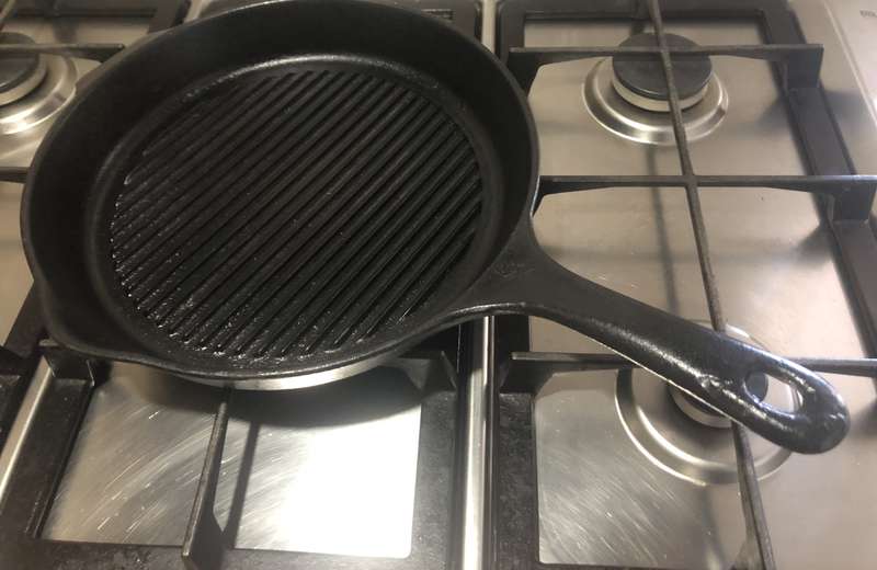 Cast Iron Round Griddle Skillet