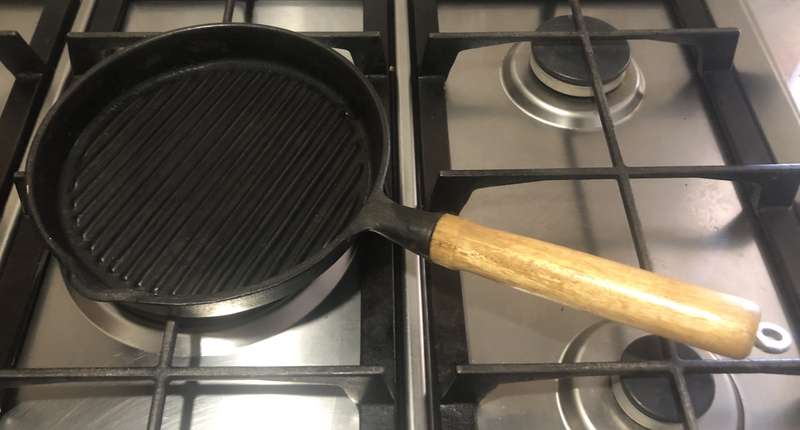 Cast Iron Round Griddle Skillet