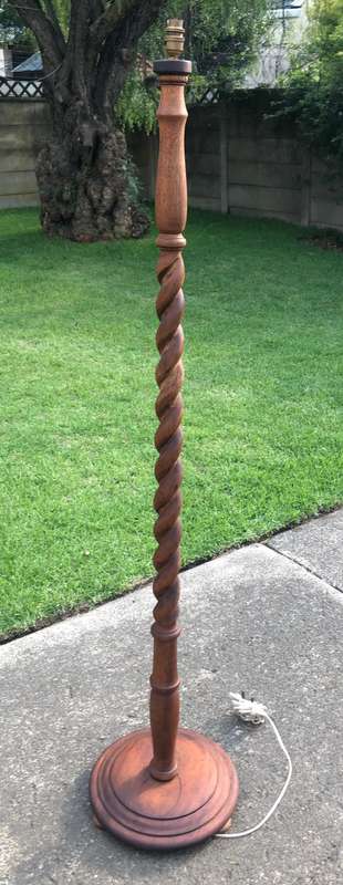 Mahogany lamp stand
