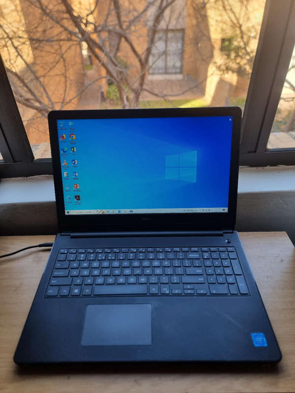 DELL INSPIRON 15 3000 INTEL CELERON LAPTOP 8gb ram500GB