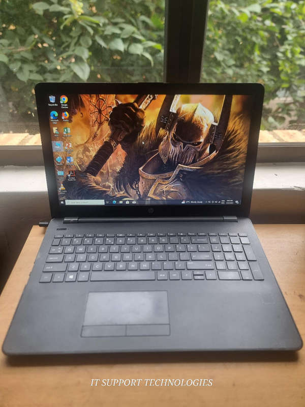 7TH GEN CORE i5 HP 250 G6 LAPTOP 8gb RAM 256SSD