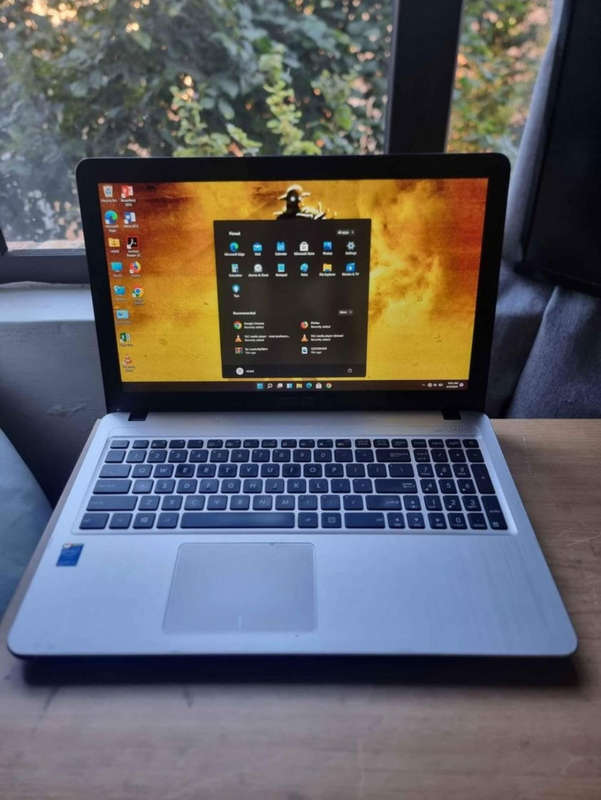 CORE I3 ASUS X540L LAPTOP 8gb ram500GB