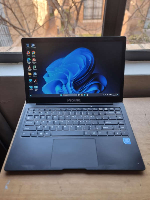 Proline notebook intel celeron 4gb ram500gb