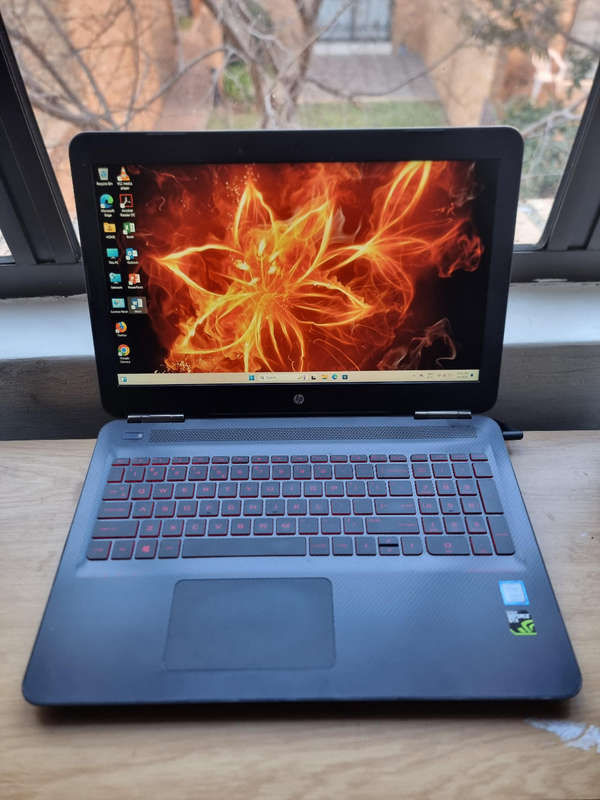 7th gen gaming core i7 hp Omen  laptop 16gb ram2tb hdd