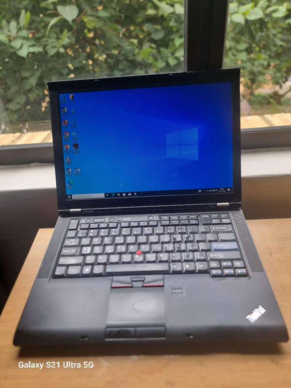 CORE I5 LENOVO T410 LAPTOP 8GB  RAM500GB