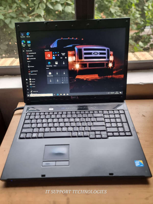 17INCH SCREEN DELL VOSTRO 1720 LAPTOP DUAL CORE CPU 4GB  RAM320GB