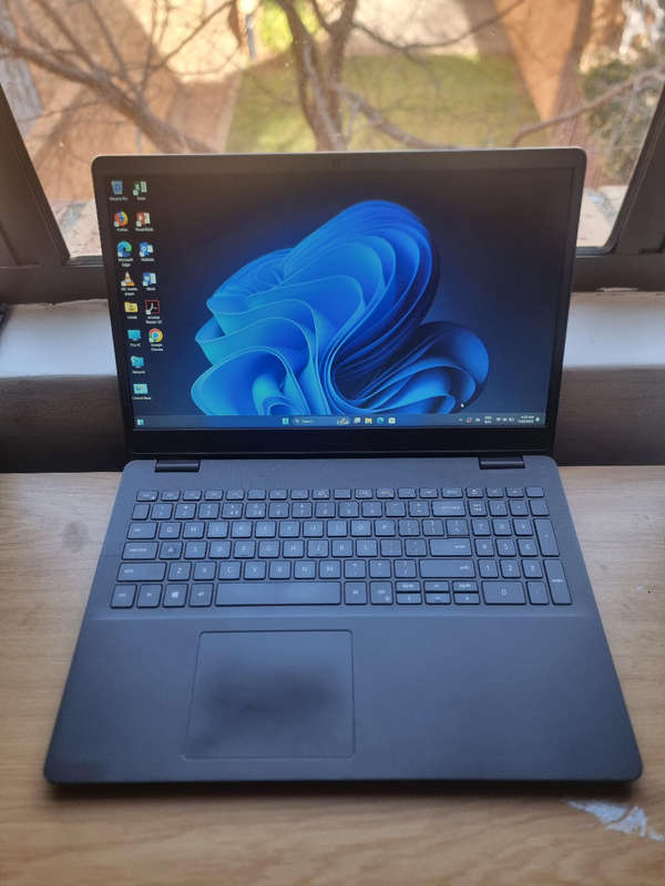 11th gen core i5 dell vostro 3500 laptop 32gb ram256nvme
