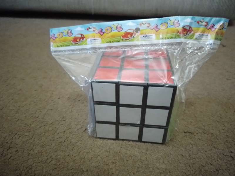 BRAND NEW STILL IN PACKAGING 3X3X3 CUBE