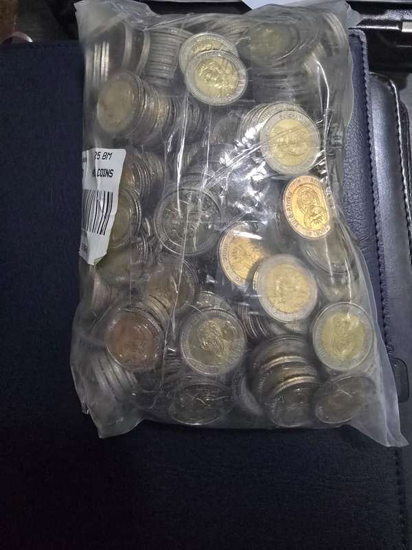 Mandela R5 90th coins