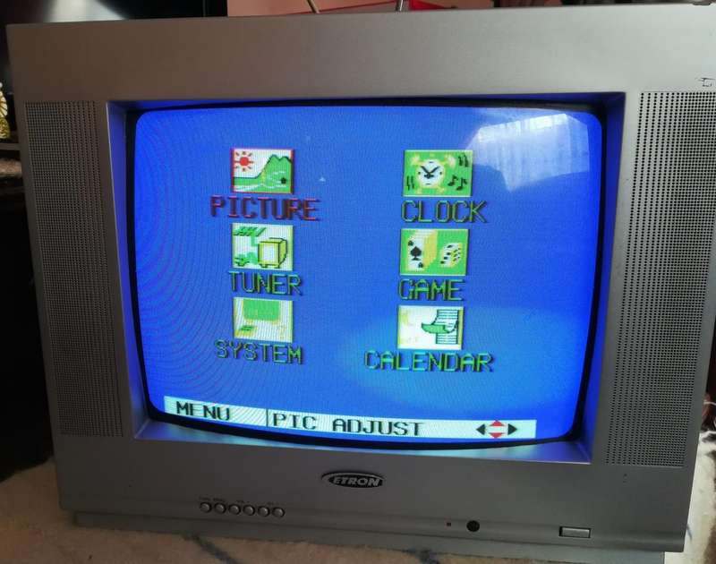 TV - 37cm colour TV - Etron model E1499