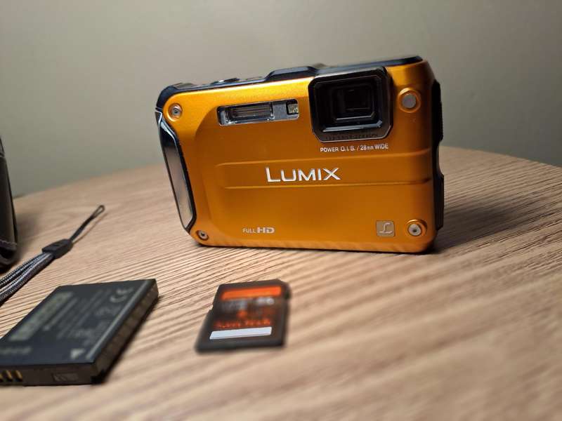 Panasonic lumix Ft digital camera